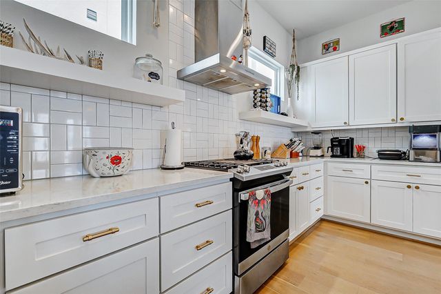 1747 Ojeman Spring Lane, Houston, TX 77055