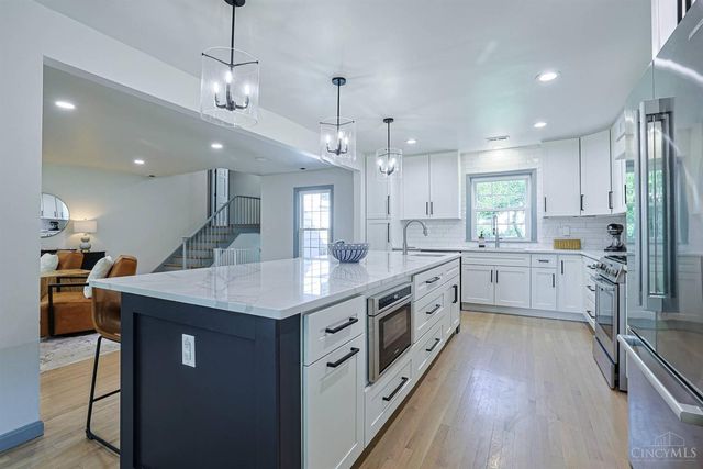 4006 Miami Rd, Mariemont, OH 45227