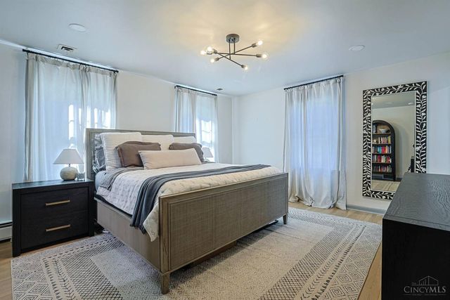 4006 Miami Rd, Mariemont, OH 45227