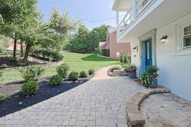 4006 Miami Rd, Mariemont, OH 45227