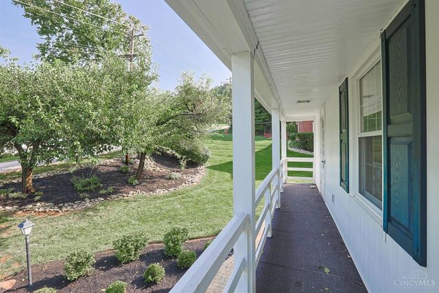 4006 Miami Rd, Mariemont, OH 45227