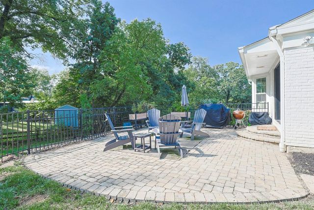 4006 Miami Rd, Mariemont, OH 45227