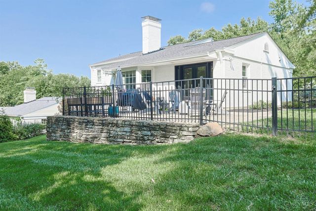 4006 Miami Rd, Mariemont, OH 45227