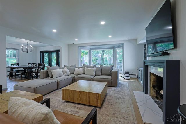 4006 Miami Rd, Mariemont, OH 45227