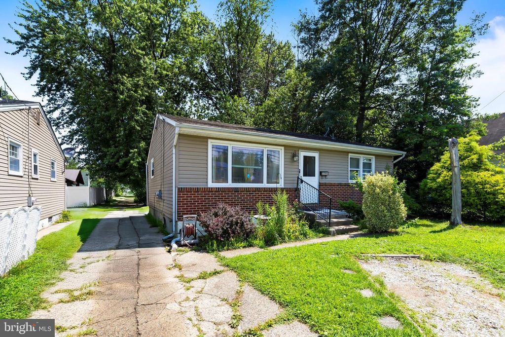 2748 UNION AVE, Pennsauken, NJ 08109