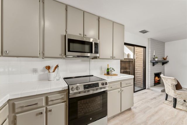 5350 Terrace Oak Cir, Fair Oaks, CA 95628