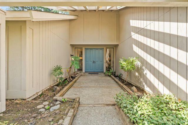 5350 Terrace Oak Cir, Fair Oaks, CA 95628