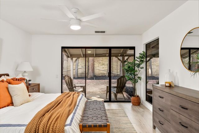 5350 Terrace Oak Cir, Fair Oaks, CA 95628