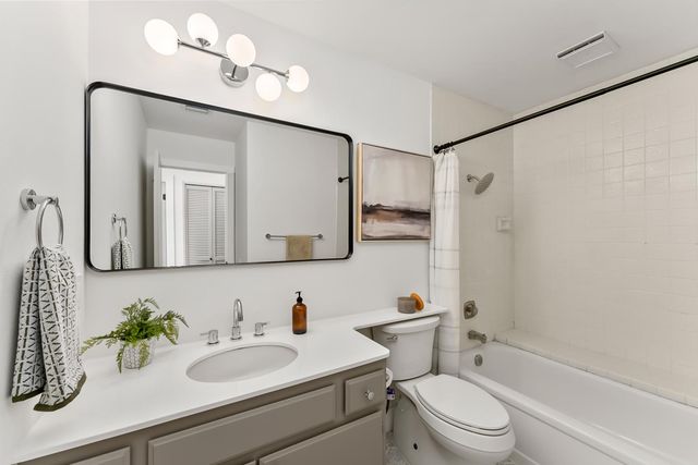 5350 Terrace Oak Cir, Fair Oaks, CA 95628