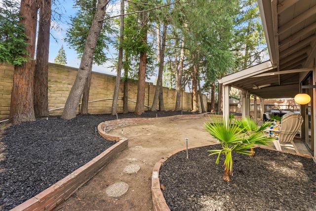 5350 Terrace Oak Cir, Fair Oaks, CA 95628