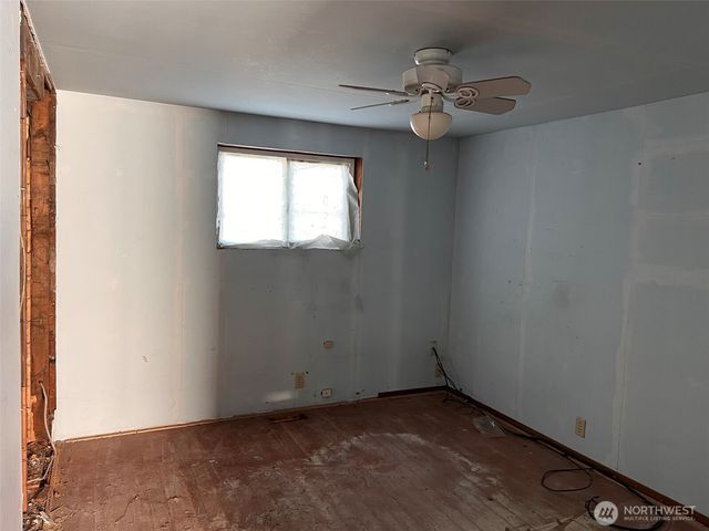 10049 8th Avenue SW, Seattle, WA 98146