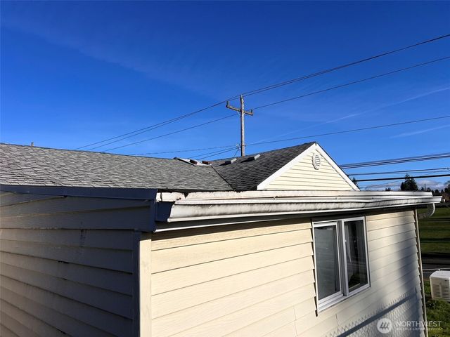 10049 8th Avenue SW, Seattle, WA 98146