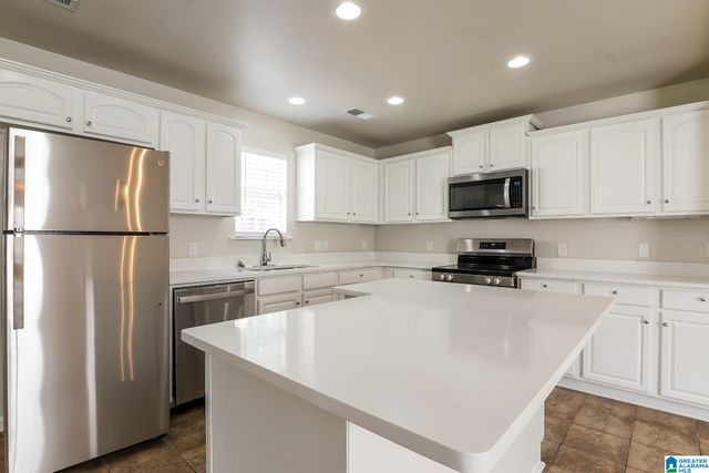 195 CARRINGTON LANE, Calera, AL 35040