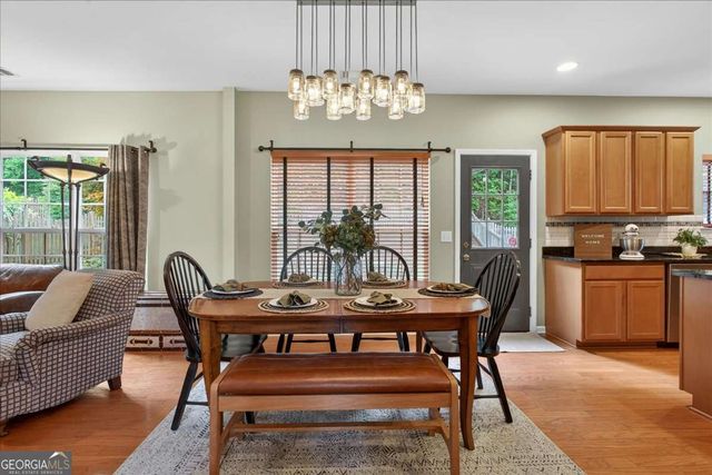 487 Highlands Loop, Woodstock, GA 30188