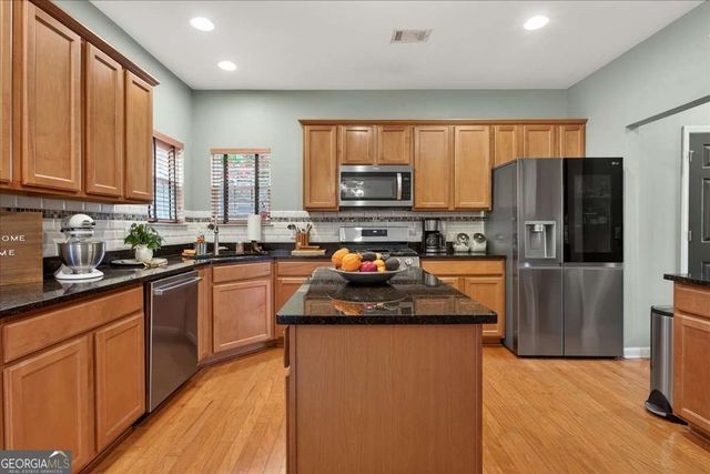487 Highlands Loop, Woodstock, GA 30188