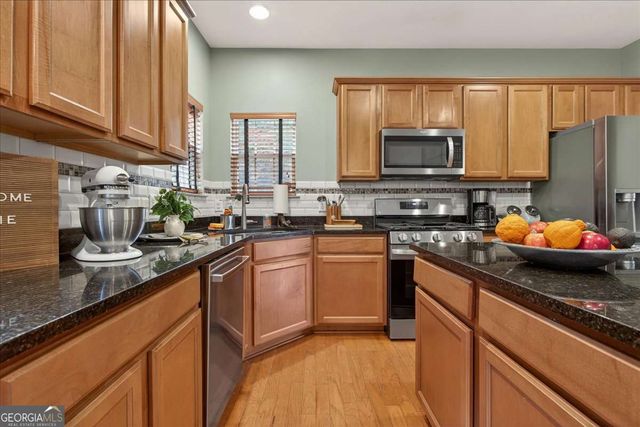 487 Highlands Loop, Woodstock, GA 30188