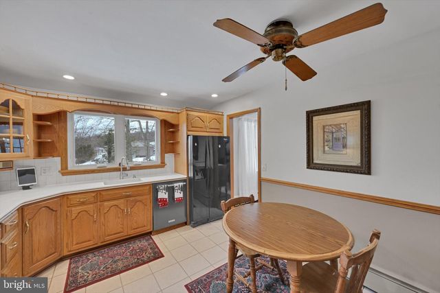 114 S 25TH ST, Pottsville, PA 17901