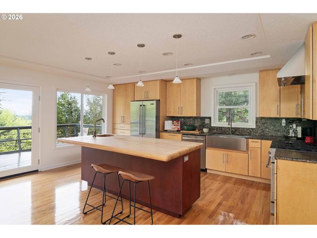 3321 Sw FAIRMOUNT Blvd, Portland, OR 97239