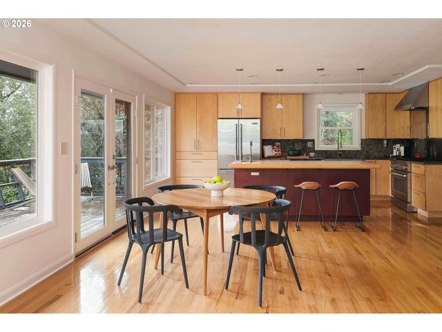 3321 Sw FAIRMOUNT Blvd, Portland, OR 97239