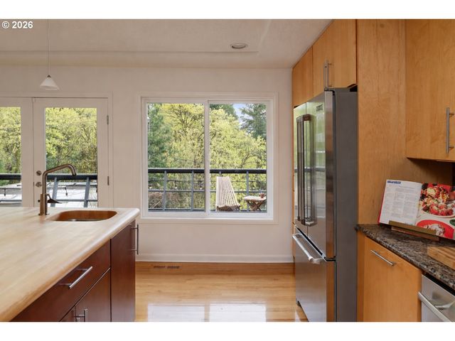 3321 Sw FAIRMOUNT Blvd, Portland, OR 97239