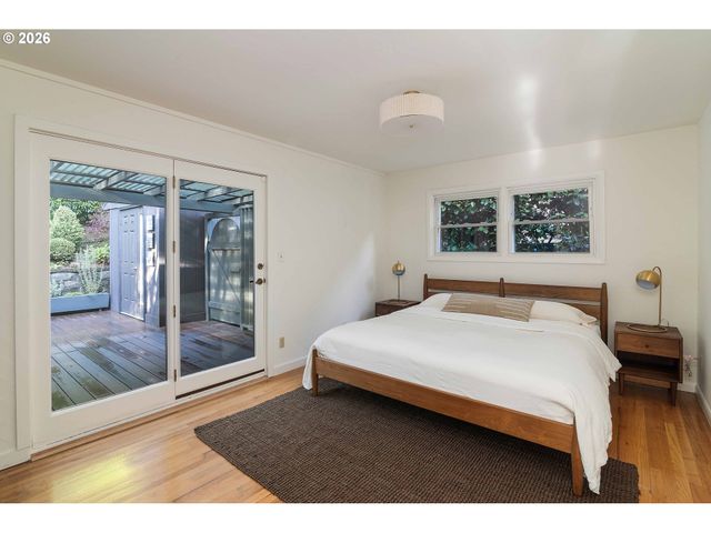 3321 Sw FAIRMOUNT Blvd, Portland, OR 97239