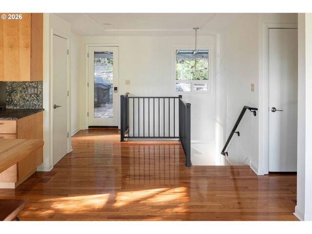 3321 Sw FAIRMOUNT Blvd, Portland, OR 97239