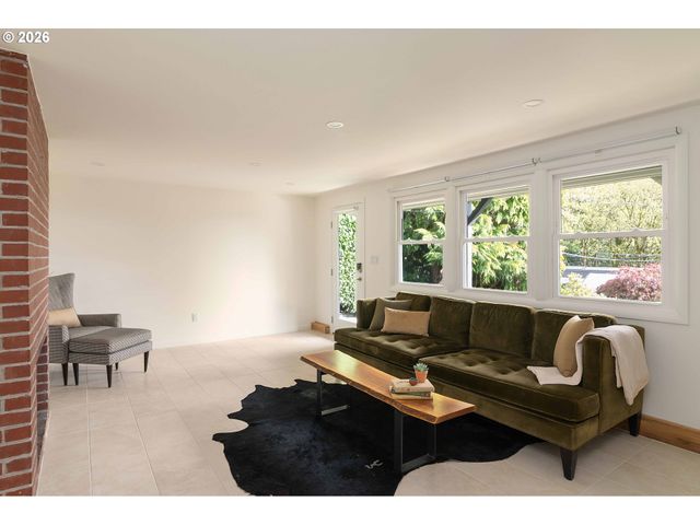 3321 Sw FAIRMOUNT Blvd, Portland, OR 97239
