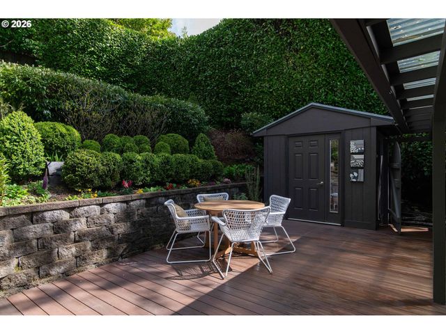 3321 Sw FAIRMOUNT Blvd, Portland, OR 97239