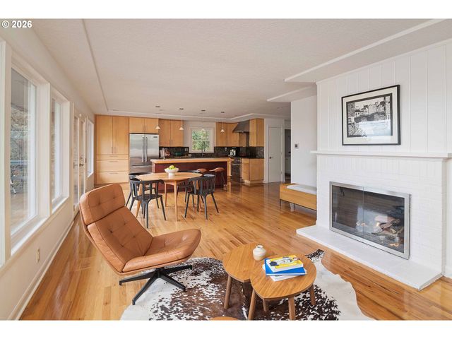 3321 Sw FAIRMOUNT Blvd, Portland, OR 97239