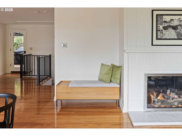 3321 Sw FAIRMOUNT Blvd, Portland, OR 97239