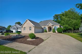 199 Brookside Drive, Flushing, MI 48433