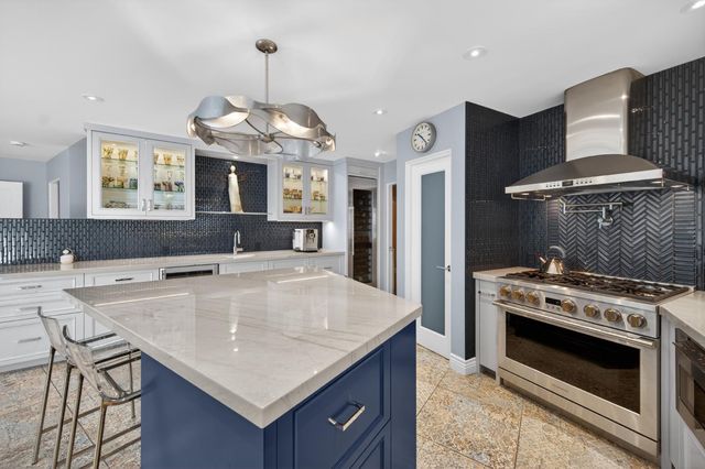 1407 44th St, Sacramento, CA 95819