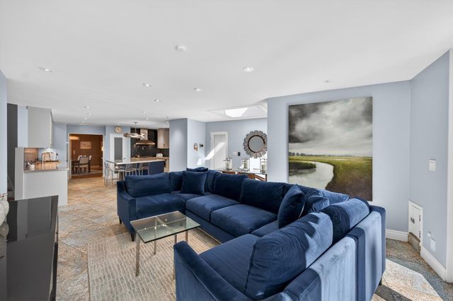 1407 44th St, Sacramento, CA 95819