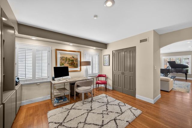 1407 44th St, Sacramento, CA 95819