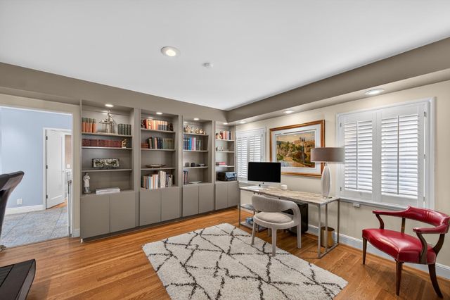 1407 44th St, Sacramento, CA 95819