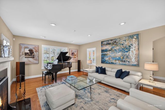 1407 44th St, Sacramento, CA 95819