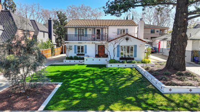 1407 44th St, Sacramento, CA 95819