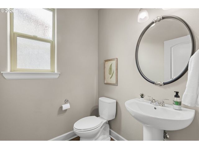 10866 Sw LISBON St, Wilsonville, OR 97070