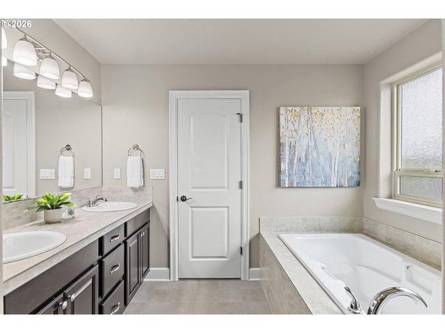 10866 Sw LISBON St, Wilsonville, OR 97070