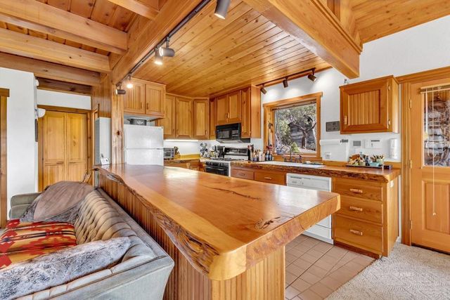 52980 Overlook Drive, Idyllwild, CA 92549