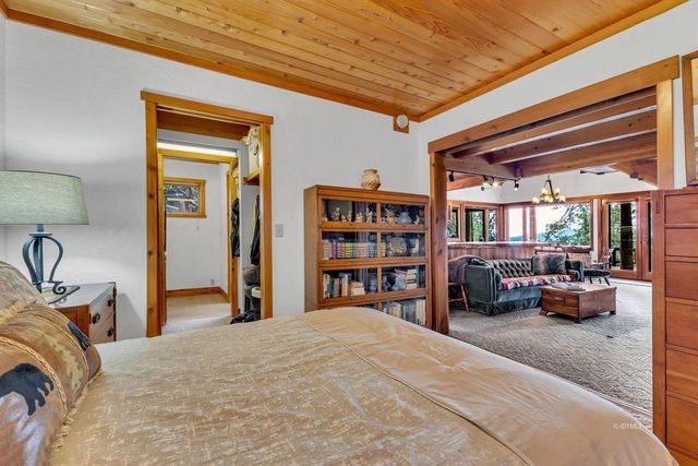52980 Overlook Drive, Idyllwild, CA 92549