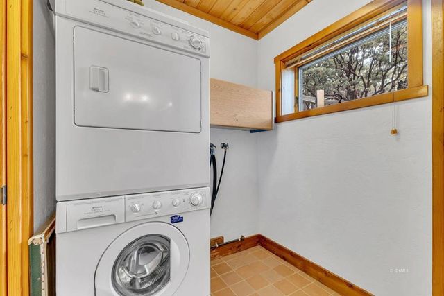 52980 Overlook Drive, Idyllwild, CA 92549