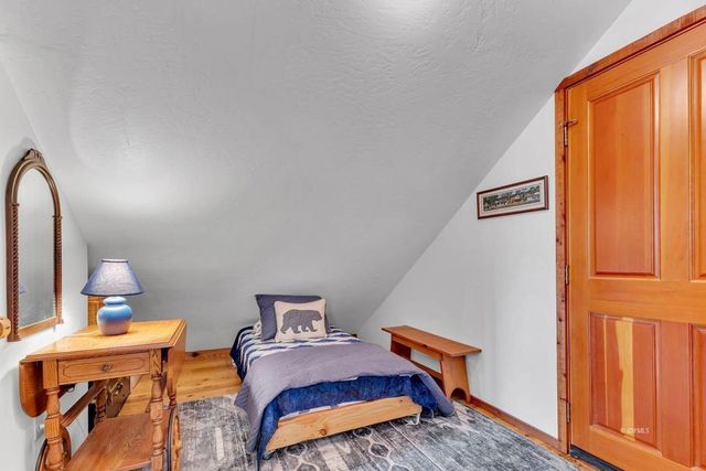 52980 Overlook Drive, Idyllwild, CA 92549