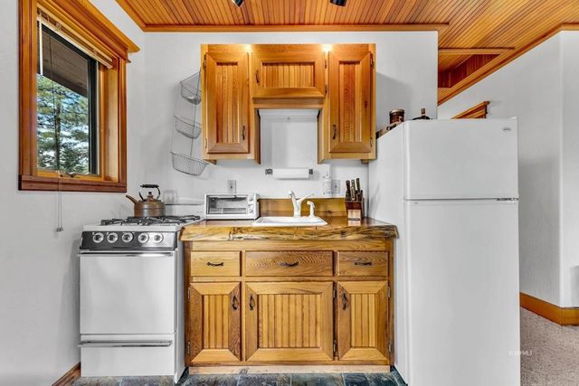 52980 Overlook Drive, Idyllwild, CA 92549