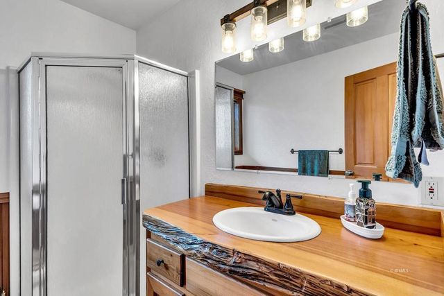 52980 Overlook Drive, Idyllwild, CA 92549