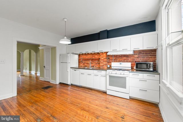 2915 HUNTINGDON AVE, Baltimore, MD 21211