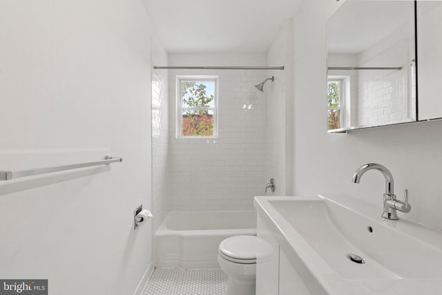 2915 HUNTINGDON AVE, Baltimore, MD 21211