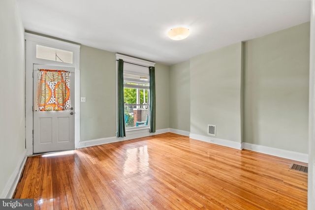 2915 HUNTINGDON AVE, Baltimore, MD 21211
