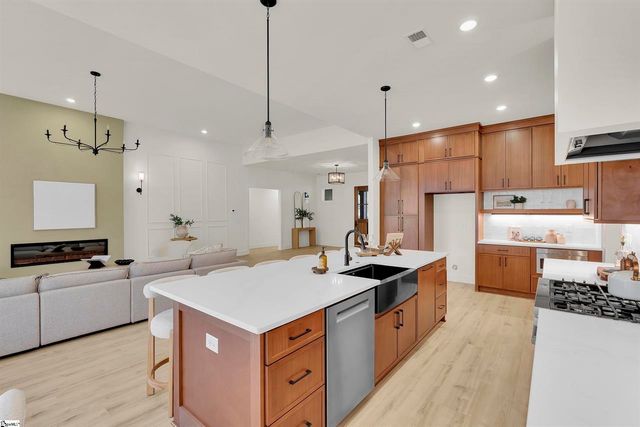 3798B Ballenger Road, Greer, SC 29651