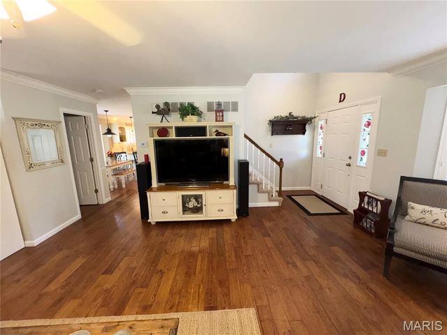 400 Hunters Crossing Court, Wildwood, MO 63040